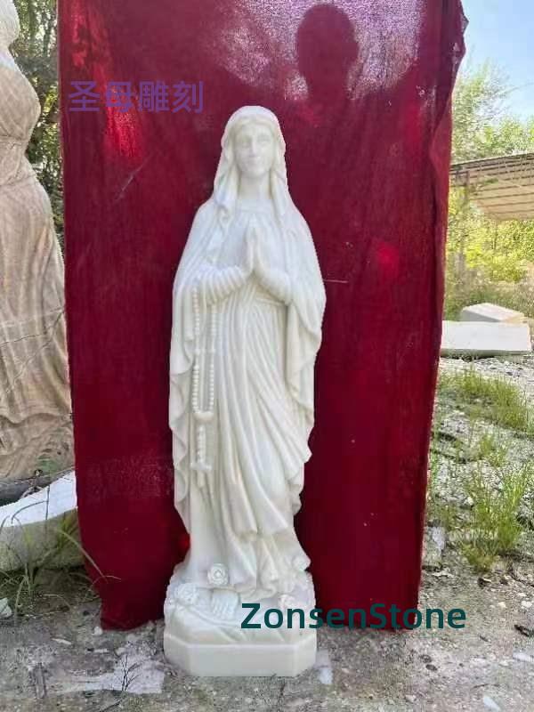 圣母雕刻