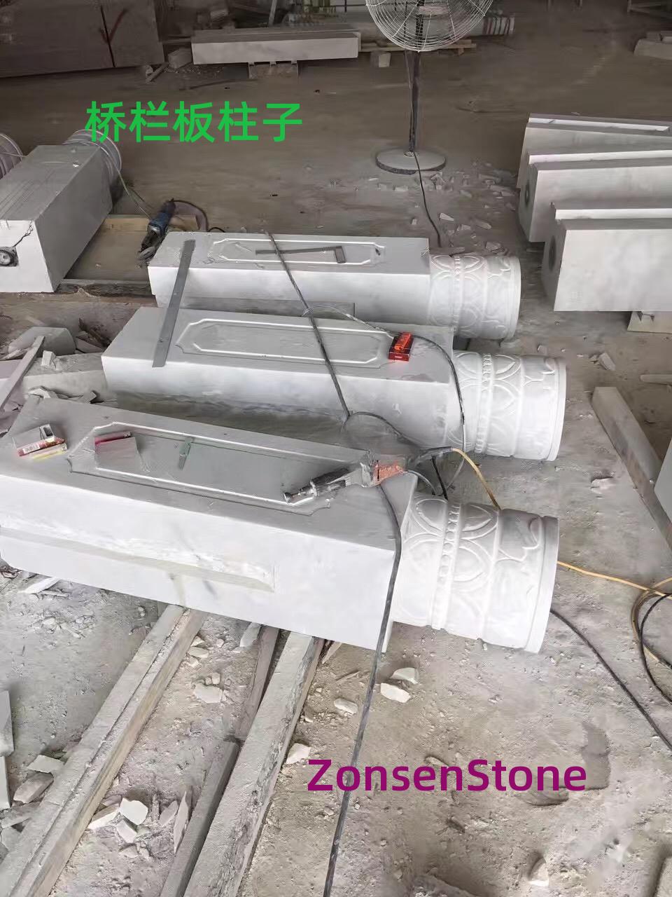 桥栏板柱子