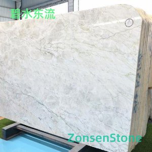 碧水东流